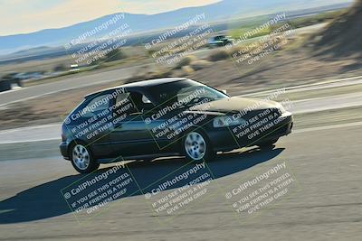 media/Dec-13-2025-Extreme Speed (Sat) [[d129ecb0b9]]/Beginner/Session 3 (Turn 5)/